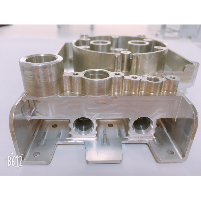 新能源汽車零件